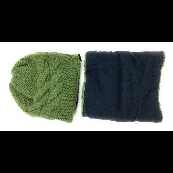 Woolen Beanie And Neck Warmer Set - Picture 7 of 7